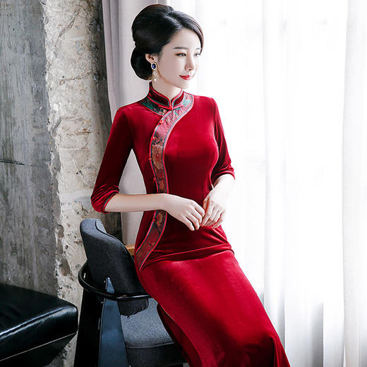 QQ-9526秋季长款金丝绒旗袍连衣裙 商品图0