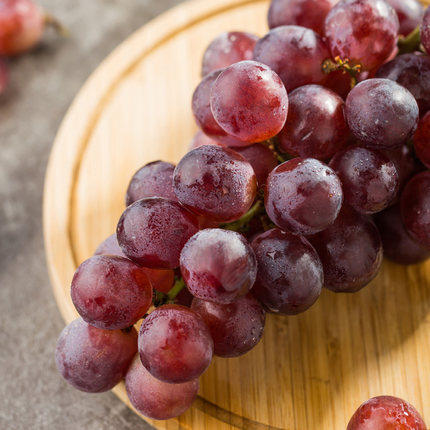 进口秘鲁红提1000g  (店里称重时超重部分补差价即可)【当天提货】【当天提货】 商品图1