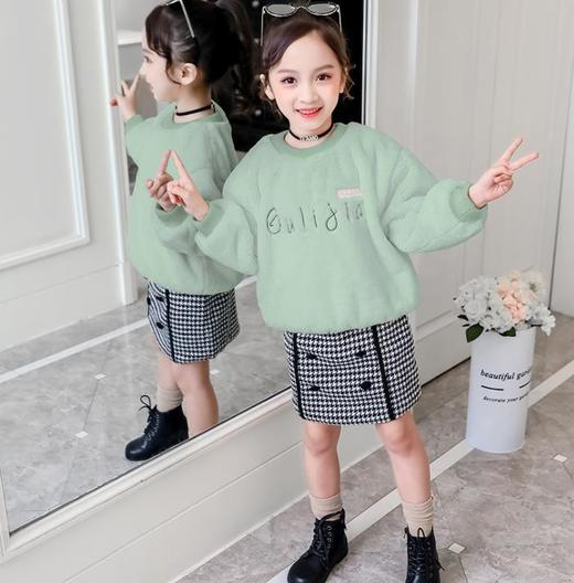 【连衣裙】.女童仿皮草卫衣秋冬装加厚加绒毛毛衣格子裙套装 商品图2