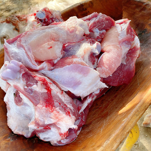 顺丰包邮，正常发货！新疆尉犁罗布塔河小羔羊肉 • 走戈壁、喝雪水、吃碱草 • 不膻不腻，清水炖都好吃 商品图6