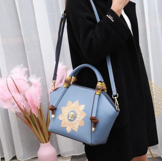 【服饰鞋包】新款PU女包手提斜跨包包刺绣女式包bags 欧美风 商品图0