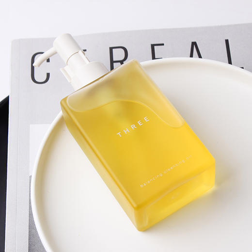 THREE 平衡精萃卸妆油 88%自然成分~  深层清洁 不闷痘 185ml【CDF】 商品图2