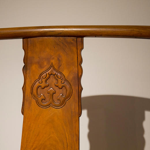 黄花梨双螭云纹矮背南官帽椅（一对） 商品图2