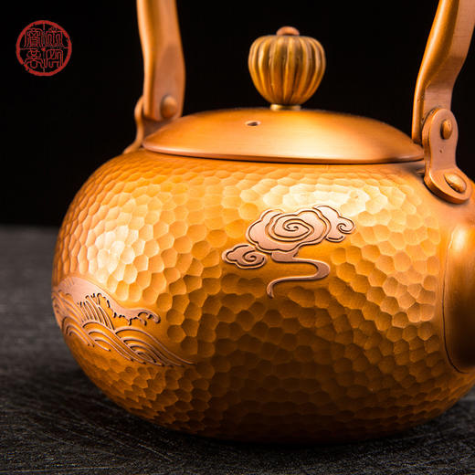 「朱炳仁铜」闲云壶