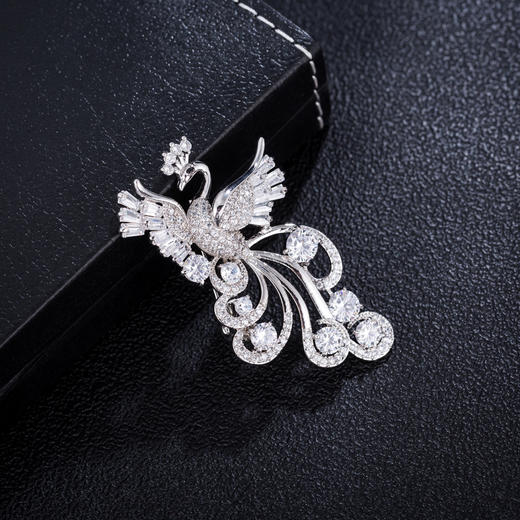 LL-FZBRO015高档大气凤凰锆石胸针 商品图1