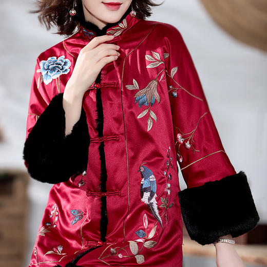 OG-99344秋季新款重工刺绣妈妈款名族风毛领中长款上衣外套 商品图1