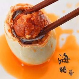 『广西烤海鸭蛋』筷子一戳就流油 红树林生态喂养