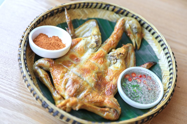 金生丽水吃鸡专门店99元2人汽锅鸡159元4人芋儿鸡套餐