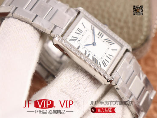 K11卡地亚坦克系列，精钢版，有24mm×31mm,中号27mm×34mm,两个尺寸，原厂鳄鱼皮带，底盖编码，均与正品一致！配贴码，一表一码！十种颜色表带！男士腕表，精钢表带，自动机械机芯，密底。 商品图5