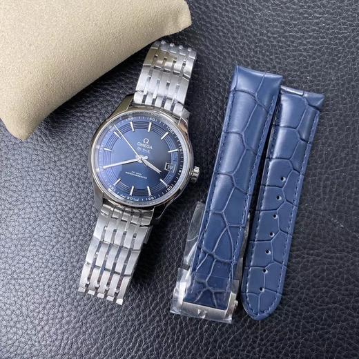 VS欧米茄蝶飞“明亮之蓝” 搭“鳄鱼皮”终于到货！男士腕表，鳄鱼皮表带，精钢表带，自动机械机芯，透底 商品图6