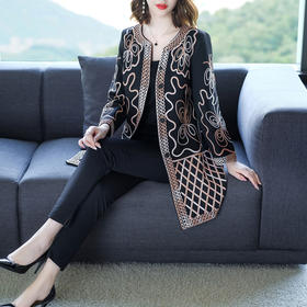 TQ-6360秋冬新款重工盘花高端大气外套