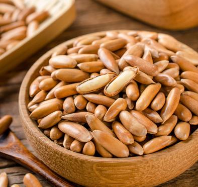 【上新特惠】陆哥巴西松子，手剥松子，内有独立小包装，只采当季枝头大号鲜果，原色原香0添加剂。坚果系列 商品图0