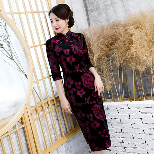 JLM-9025秋季新款丝绒旗袍长款绣花走秀旗袍 商品图1