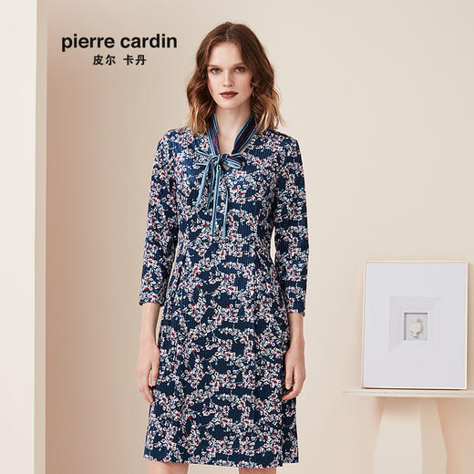 皮尔卡丹女装秋冬新款条纹状碎花连衣裙知性女装A字裙P94DL23L3
 商品图0