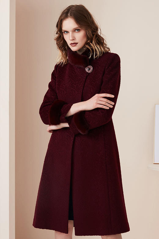 皮尔卡丹女专柜正品高端酒红色羊毛呢大衣时尚冬季外套P94CL05T0
 商品图5