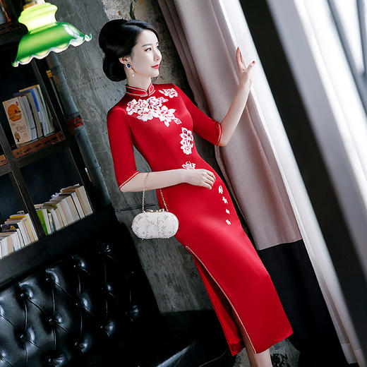 QQ9537新款红色刺绣中式礼服旗袍TZF 商品图2