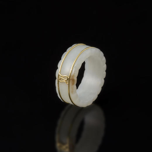 清代和田白玉金箍“回春”指环 商品图1