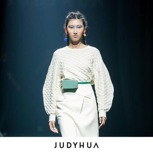 judyhua秀款几何肌理针织上衣