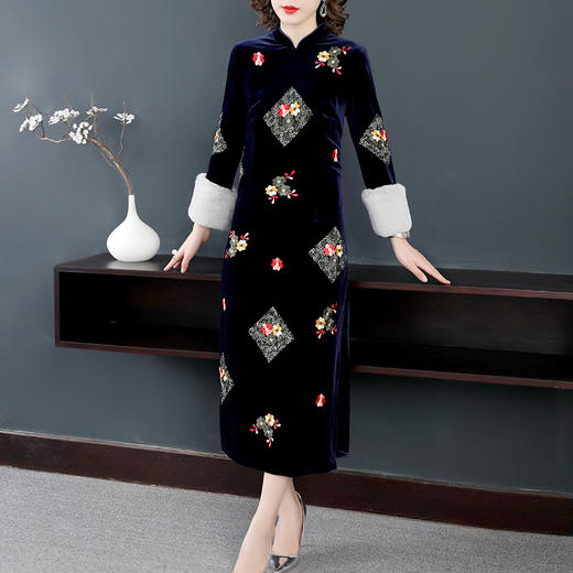 YFN-6810秋冬新款文艺复古民族风金丝绒改良版中国风连衣裙 商品图1