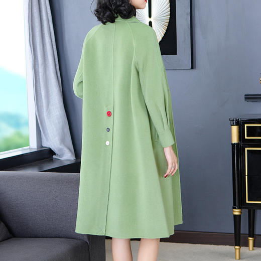NYT-19525冬季新款胖mm时尚彩色扣子宽松中长款小个子双面呢羊毛大衣 商品图3