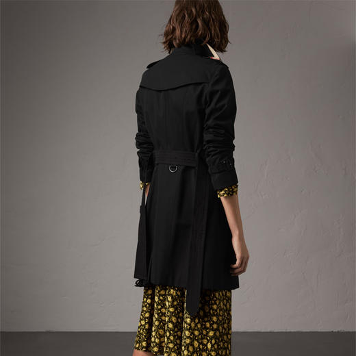 BURBERRY 巴宝莉 女士桑德林汉姆-Heritage Trench 中长款束腰风衣 黑色 3900453 00100 商品图2