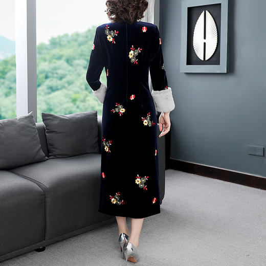 YFN-6810秋冬新款文艺复古民族风金丝绒改良版中国风连衣裙 商品图3