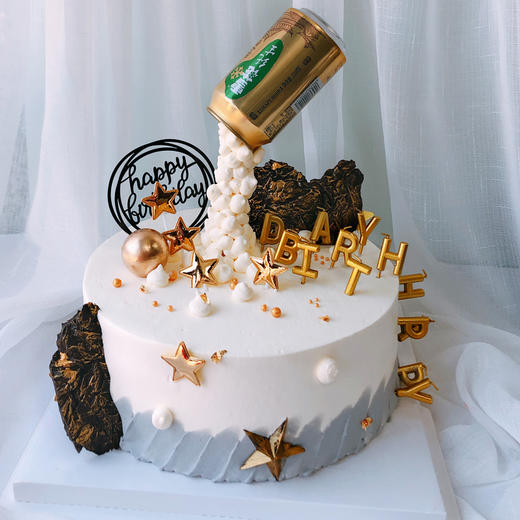 1款悬浮啤酒拉罐创意反重力蛋糕