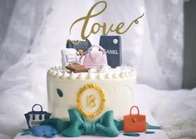 定制高贵奢侈品蛋糕（翻糖手工）