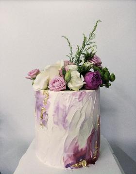 定制加高鲜花蛋糕（底层重油蛋糕）