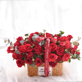 《回信》红玫瑰手提花篮