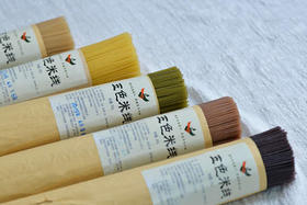 生态五色米线 / 生态贡米