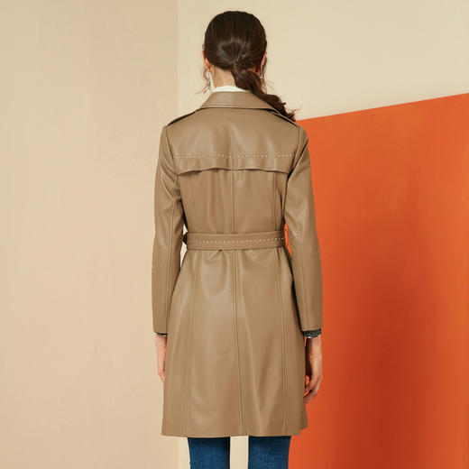 EITIE爱特爱女装秋冬时尚翻领挺括收腰羊皮外套皮衣中款6093705 商品图2