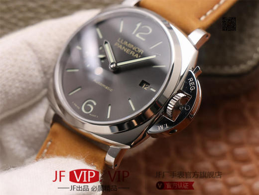 VS沛纳海904，表径42mm，一款适合亚洲手腕的腕表，碳黑锻面放射纹表盘，316L精钢，强效抗蚀的钢合金。小手腕福利，上手非常漂亮 商品图4