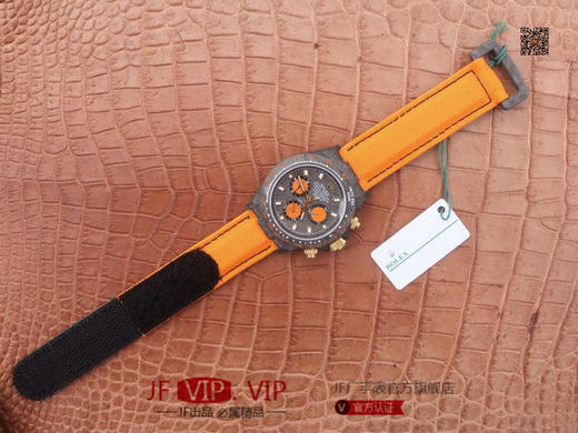 DIW劳力士宇宙计时迪通拿系列，上海7750计时机芯，表壳碳纤维材质打造，镜面双面电镀高透膜工艺，男士腕表，绢丝表带，自动机械机芯，密底。 商品图10