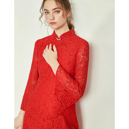 EITIE爱特爱女装秋季新钉珠开叉茶卡盐湖红色修身蕾丝连衣裙C1907304 商品图2