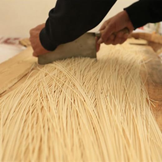 挂面 手工挂面 丨舌尖上的中国  陕北空心手工挂面 成人月子宝宝面条400g*5把 商品图2