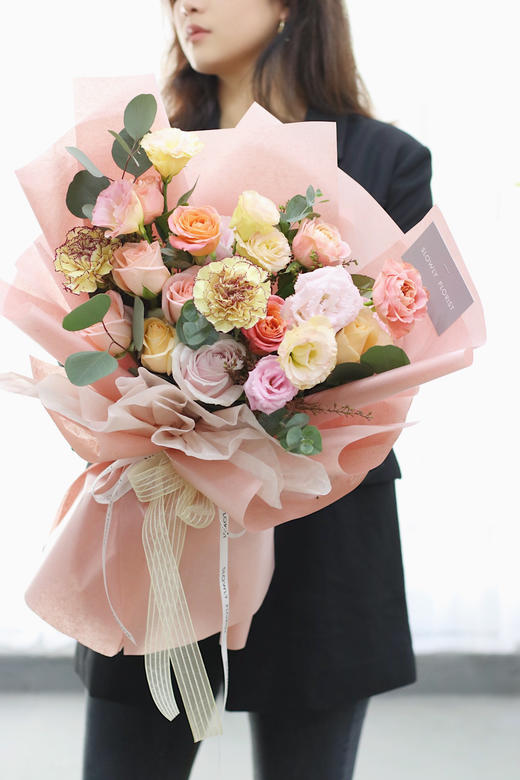 皇后复古康乃馨花束 商品图0