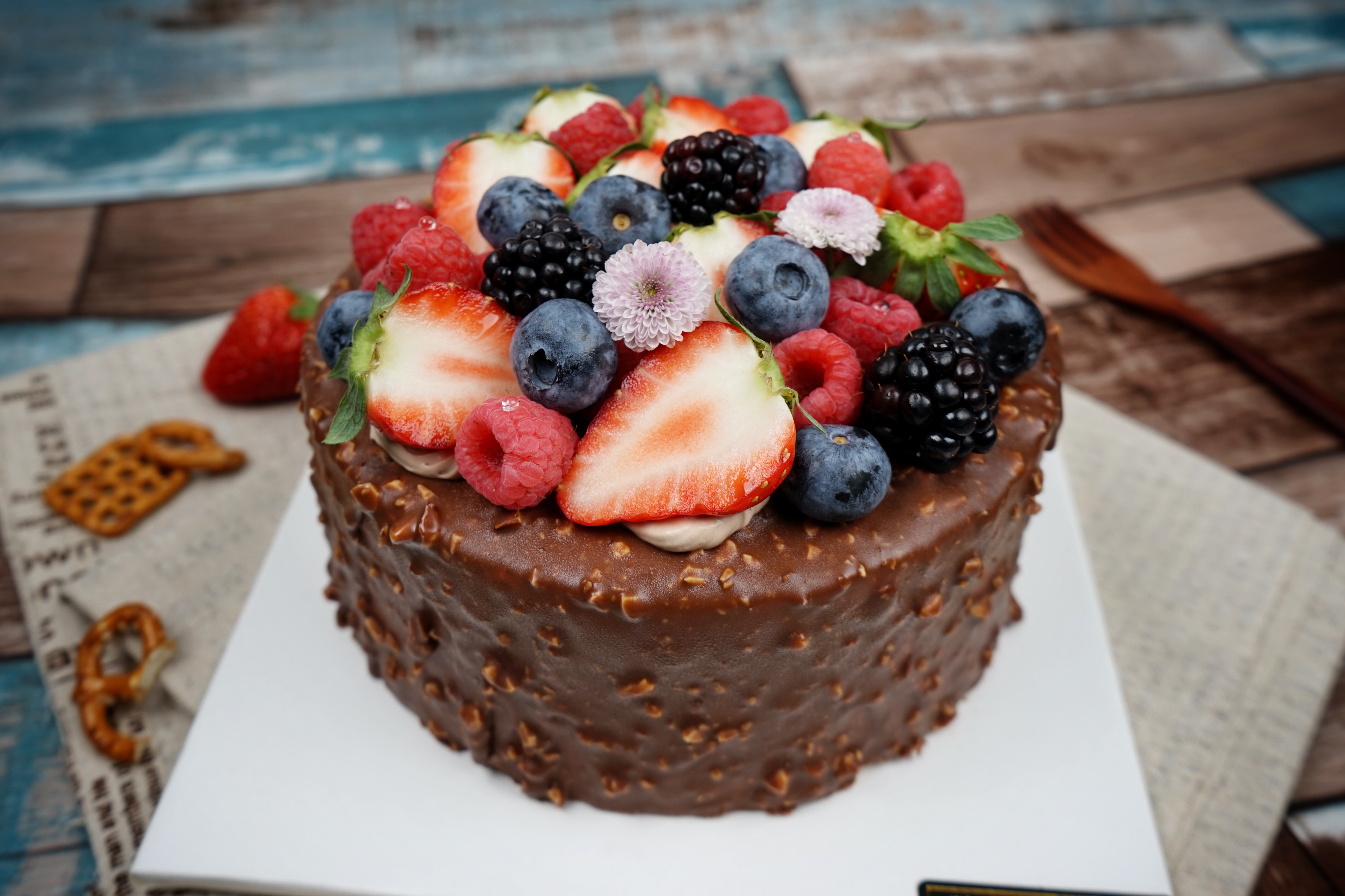 巧克力缤纷莓果（装饰水果以实物为准）