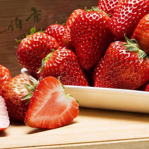 【丹东红颜草莓】约11-15枚/盒*1盒/2盒，香甜可口 商品图3