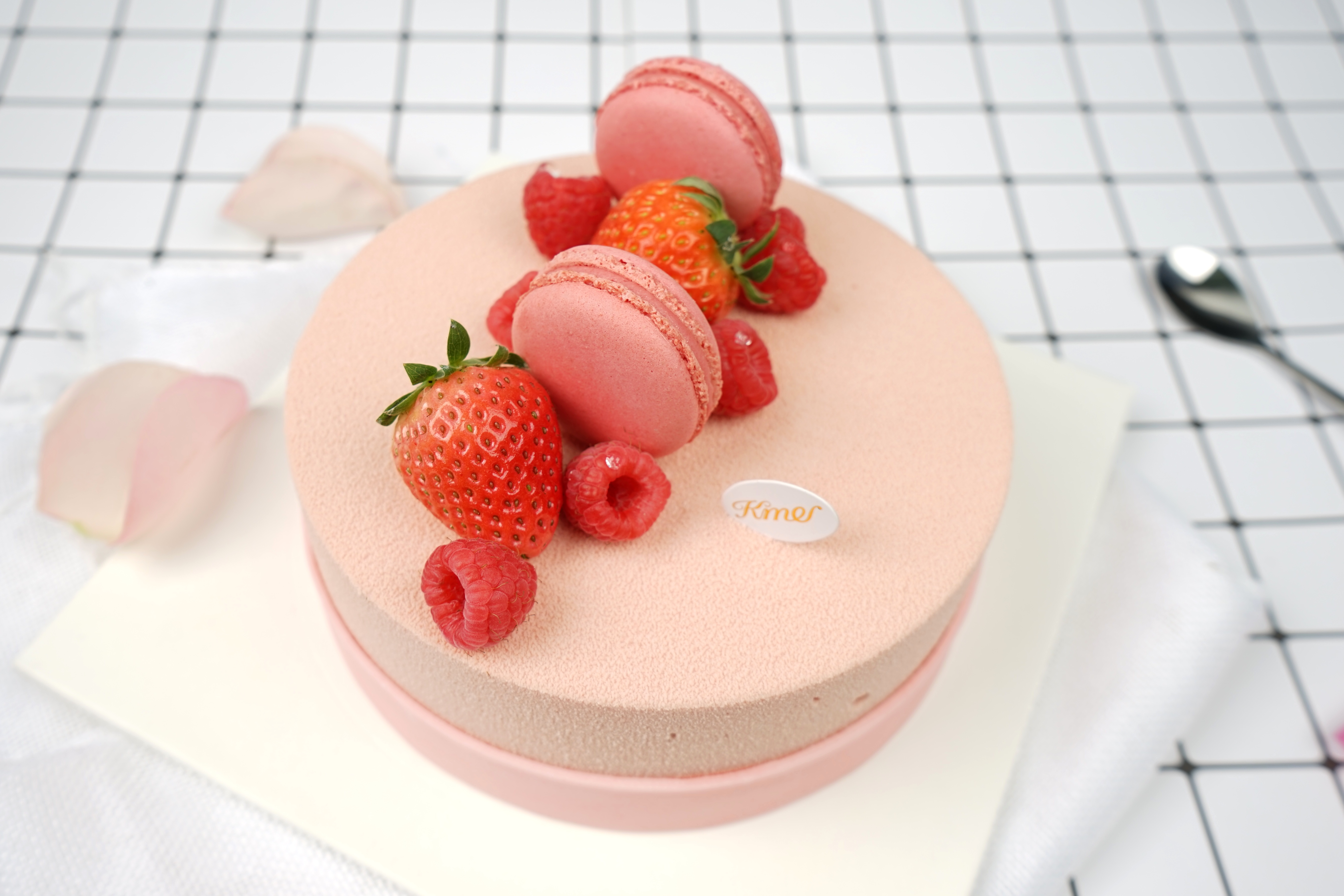 草莓芝士慕斯（装饰以实物为准）