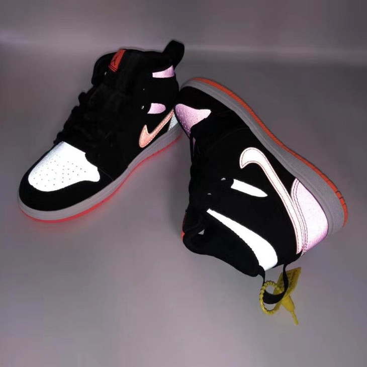 点此购买耐克乔丹儿童鸳鸯篮球鞋u132769