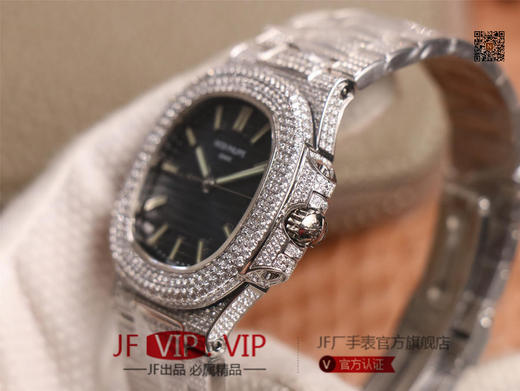 R8百达fei丽，机芯采用进囗9015改CaI.324 S C 自动机械机芯，腕表直径40毫米，18K白金施华洛世奇美钻，蓝宝石双面水晶镜面，日历功能显示，男士腕表，自动机械机芯，精钢表带，透底。 商品图4