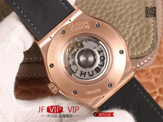 WWF宇bo经典融合系列，定制版HUB 11机芯，机芯大小和正品完全一致，外观可达99%相似，功能完全同步正品，尺寸45MM，男士腕表，自动机械机芯，皮表带，透底。 商品图6