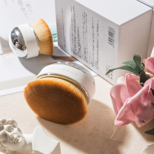 nusvan粉底刷  日本掌心无痕天鹅蛋化妆刷 粉底刷 无痕自然妆感~ 商品图4