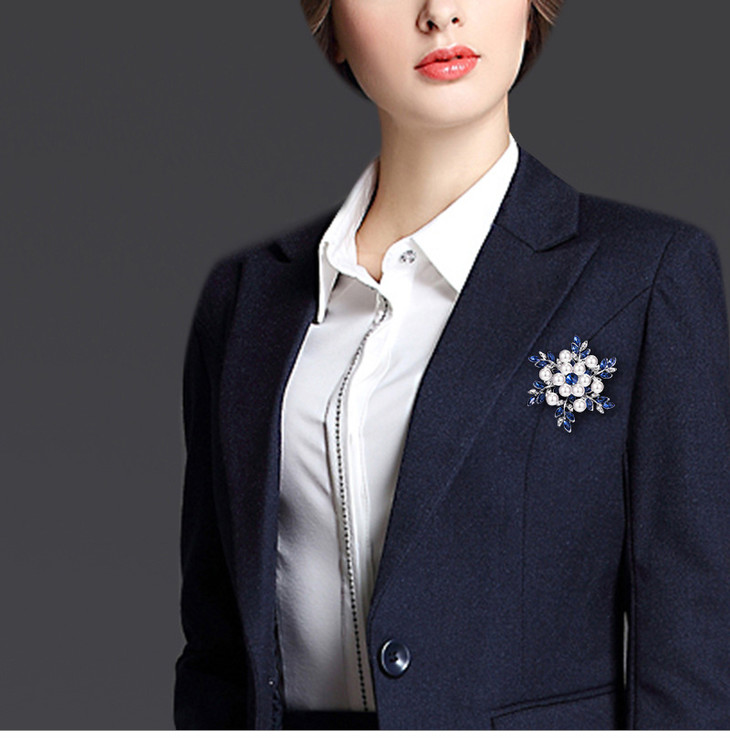 韩版时尚珍珠雪花胸针个性简约别针大气女士西装胸花高档yh352