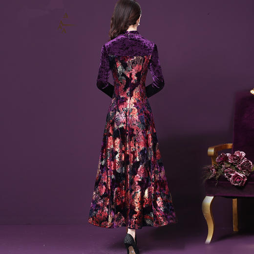 WXY-3959W秋冬新品烫钻立领长袖修身时尚洋气阔太太连衣裙 商品图2