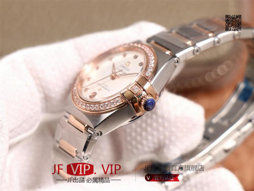 3S欧mi茄第五代星座系列，29mm，升级版8700机芯甲板搭载与正品一致的避震器，甲板内部沿用极为稳定的nh05机芯;全新的台湾石托使字面更加细腻，女士腕表，自动机械机芯，精钢表带，透底。 商品图4