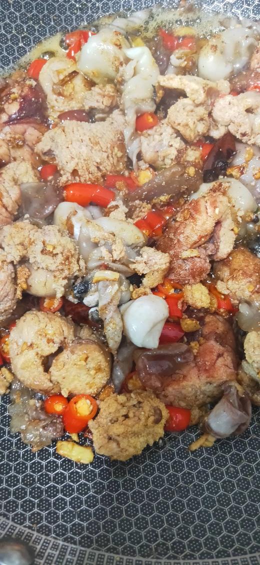 新鲜(鱼籽500g)和(鱼泡150g)配好配料，姜，大蒜，香菜，八角，桂皮，紫苏 商品图4