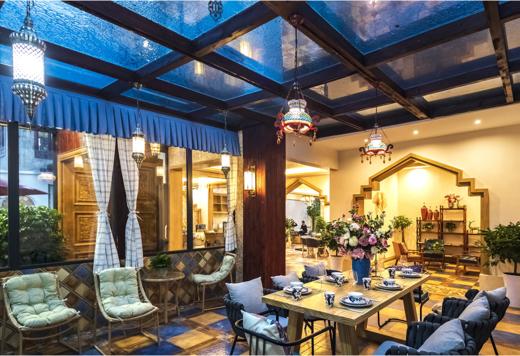 【眉山洪雅-17舍河畔·泳池温泉酒店】来柳江古镇，住东南亚风格轻奢不浮华的温泉泳池酒店！ 商品图1