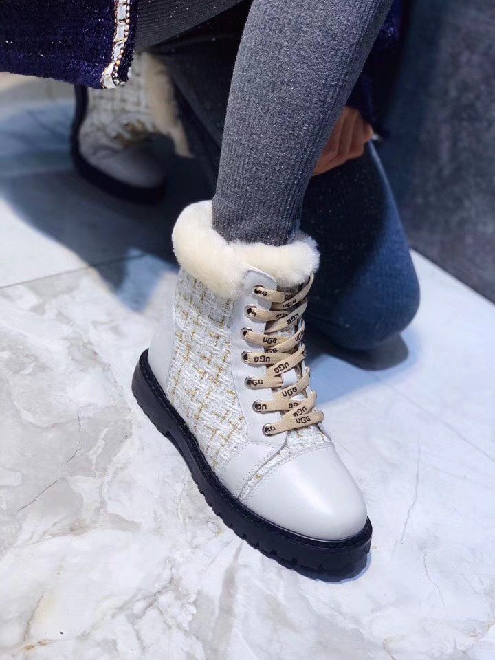 点此购买ugg女款小香风雪地靴3541码美133248